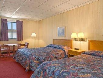 Days Inn By Wyndham Emporia Buitenkant foto