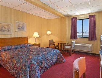 Days Inn By Wyndham Emporia Buitenkant foto